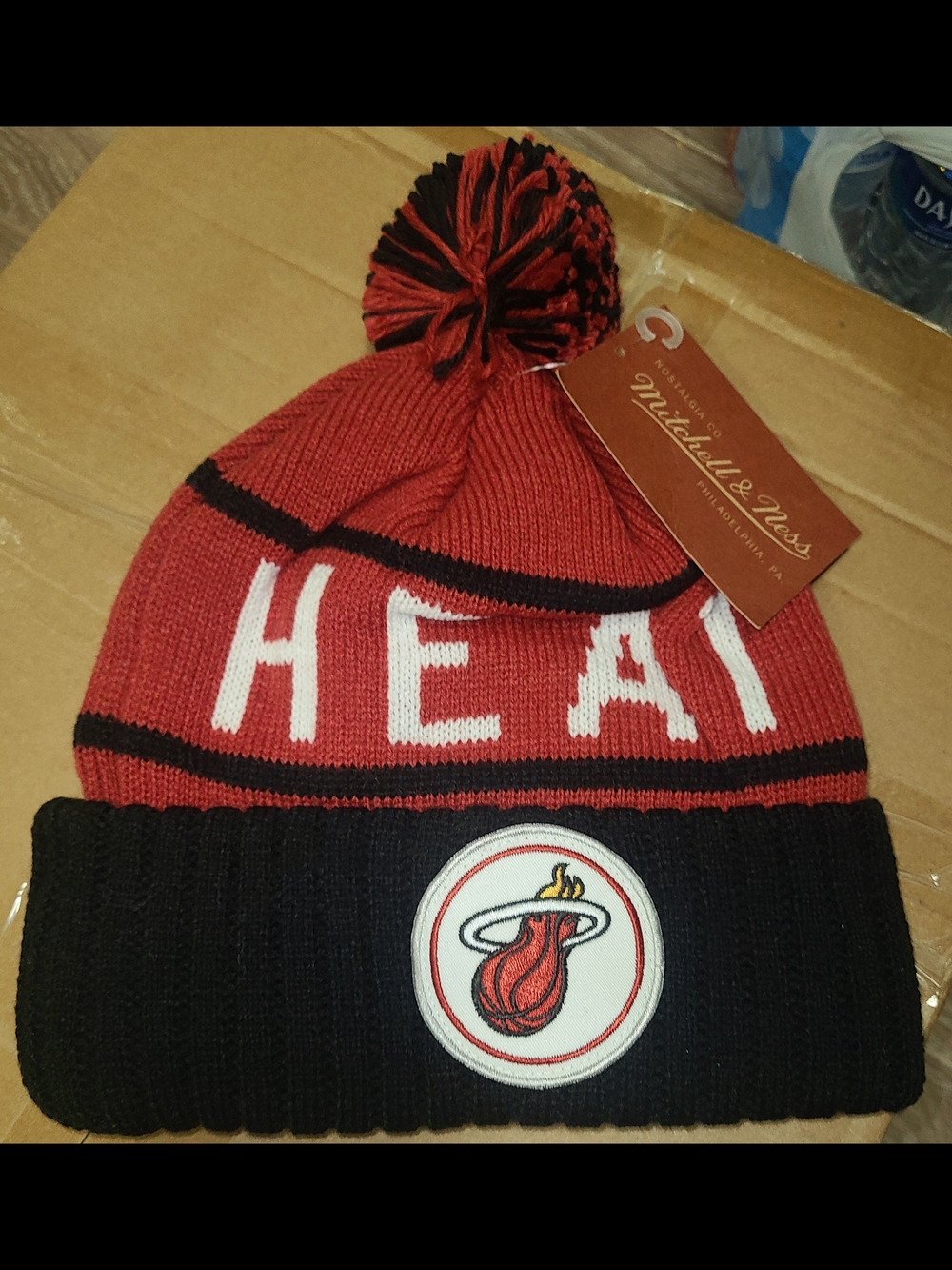 Mitchell & Ness Miami Heat Red and Black Pom Pom Beanie